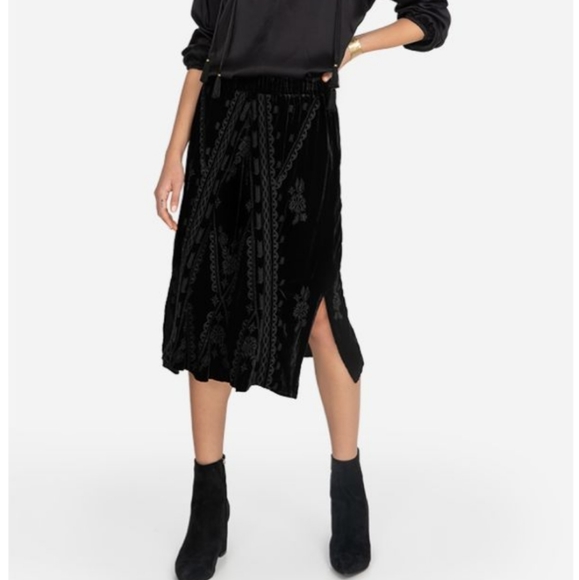 Nwt Johnny Was Embroidered Velvet Skirt Small - Picture 2 of 8